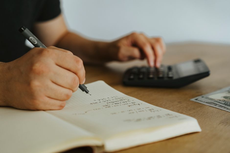 Calcular batería para casa: el error que casi me funde