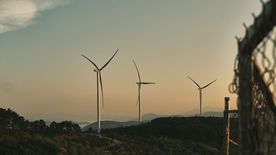 Las energías renovables no terminan de despegar: las barreras que ralentizan su expansión