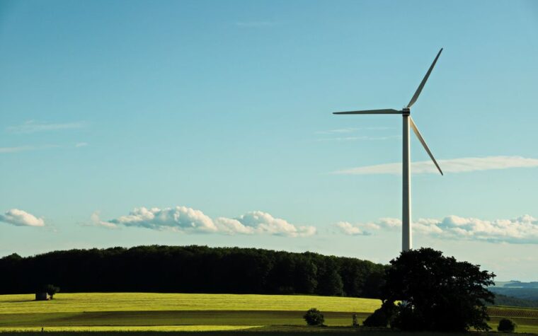 El 92% de la nueva capacidad eléctrica mundial en 2025 fue renovable, según La Vanguardia