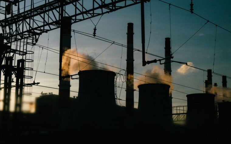 El Gobierno redefinió el mercado eléctrico: el fin de los subsidios y el regreso de los precios reales
